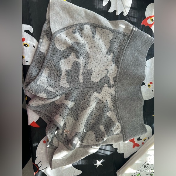 Kit and ace size 6 shorts - Picture 2 of 3